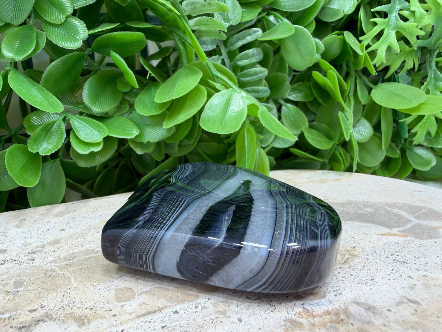 Black Banded Onyx Heart 172g