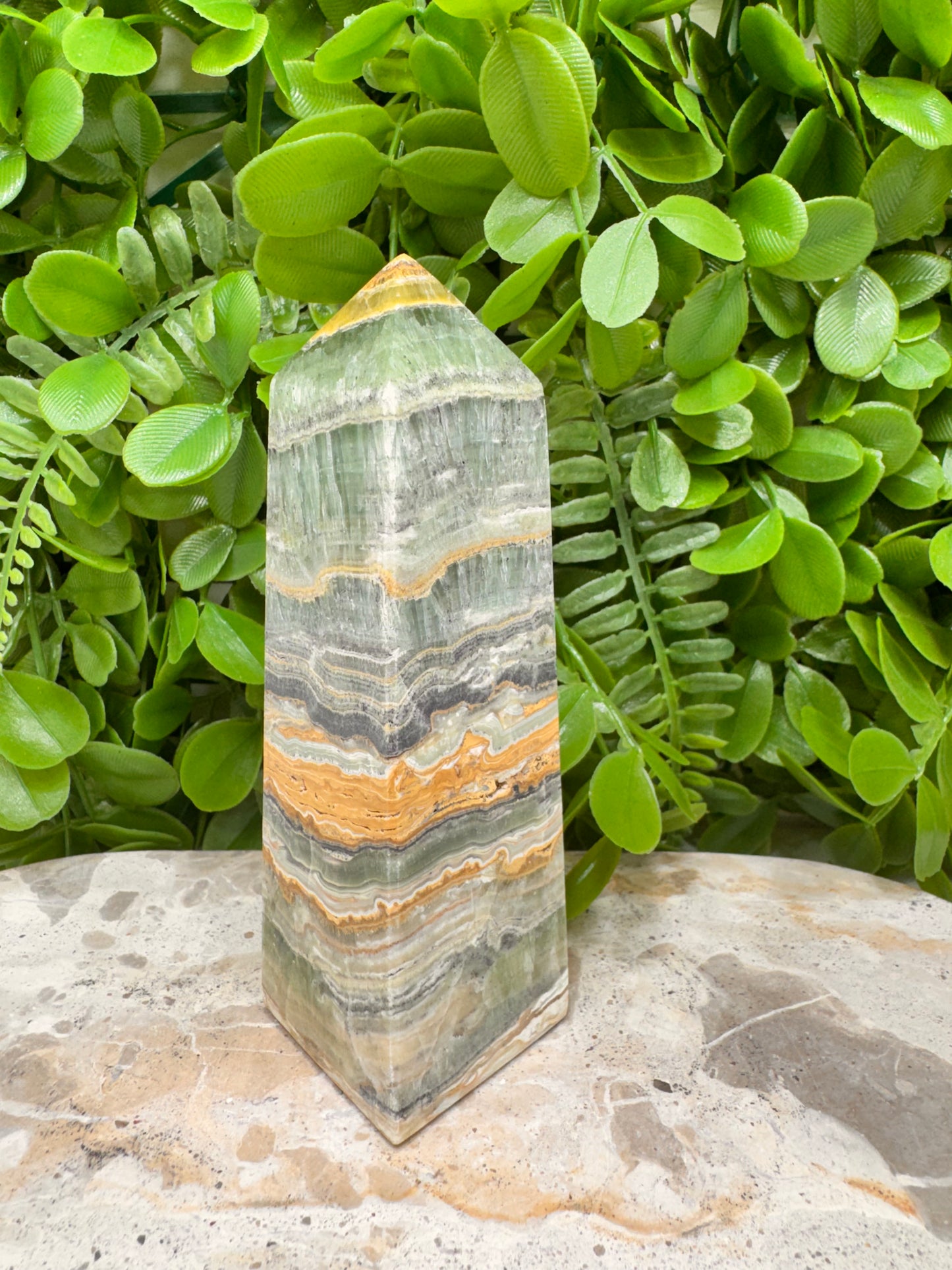 Emerald Kiwi Calcite Tower 418g