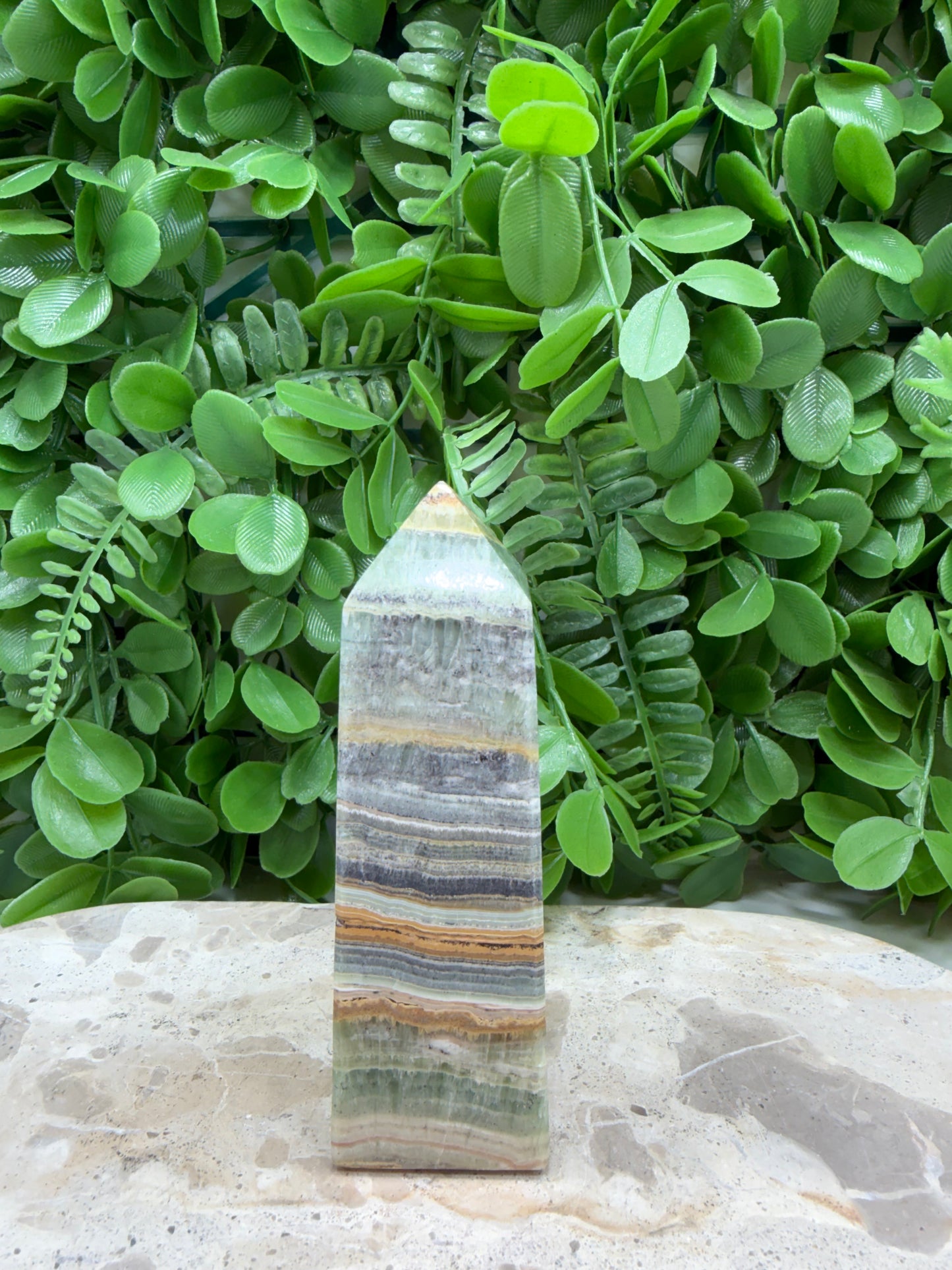 Emerald Kiwi Calcite Tower 308g