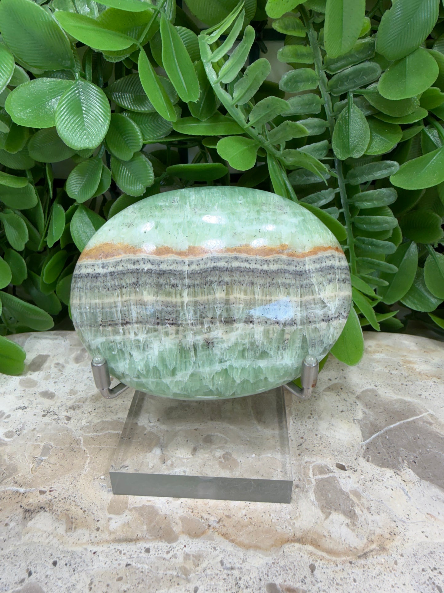 Emerald Kiwi Calcite Palm Stone 168g