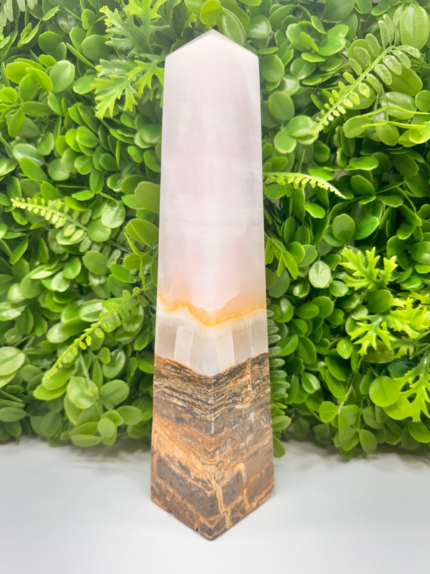 Pink Mangano / Pakistan Bumble Bee Jasper Tower 2186g