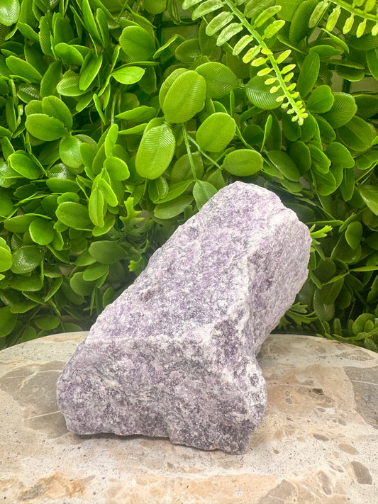 Lepidolite Raw 1088g