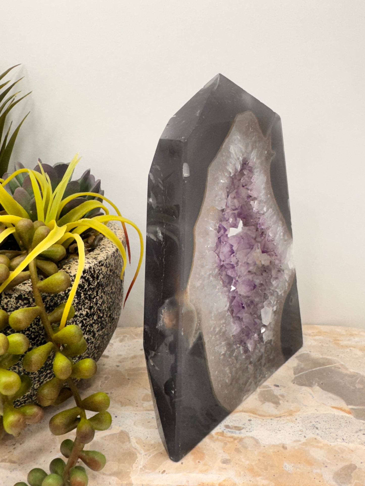Agate/Amethyst Freeform 638g