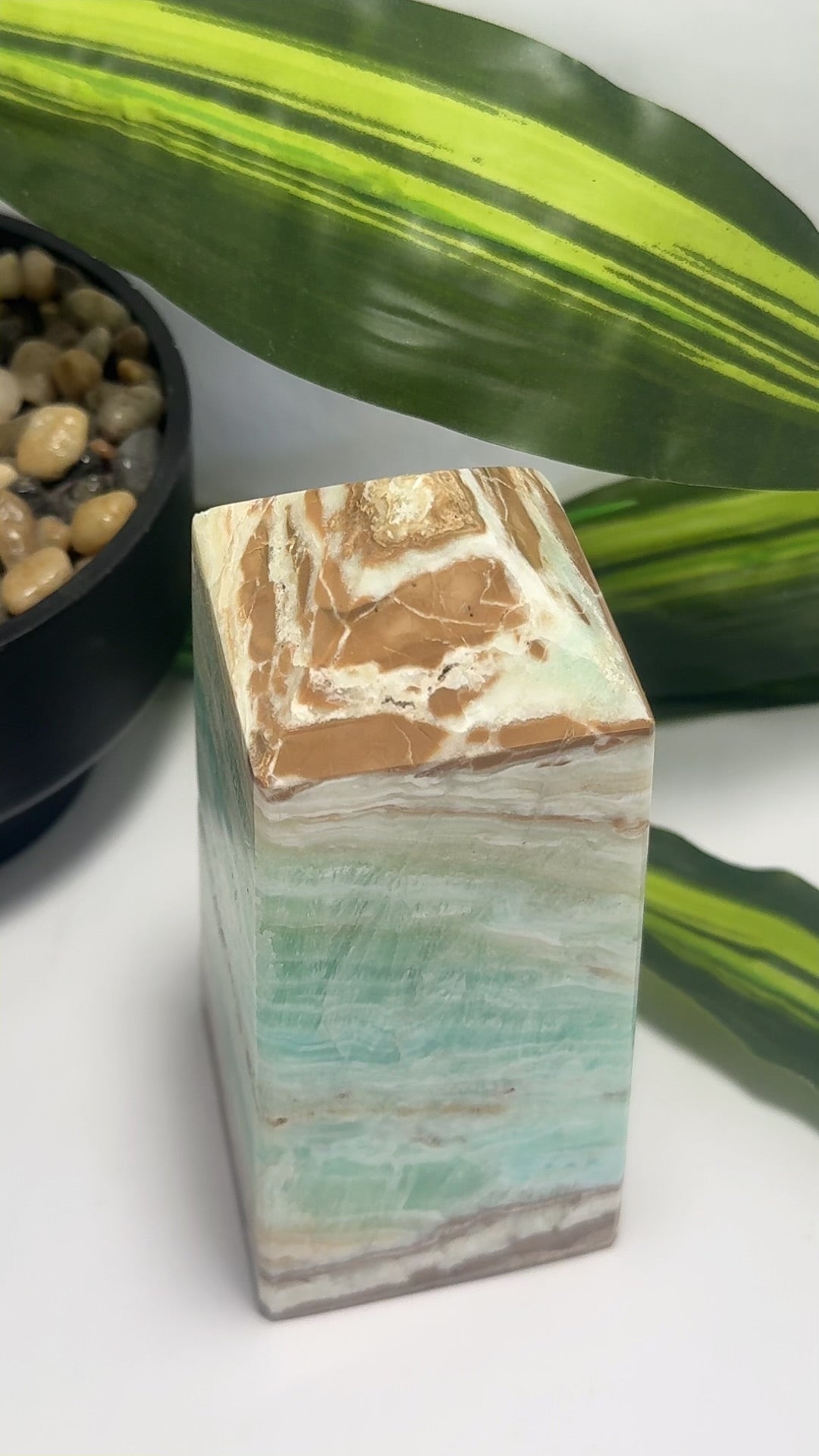 Aqua Caribbean Calcite Tower 1.6kg