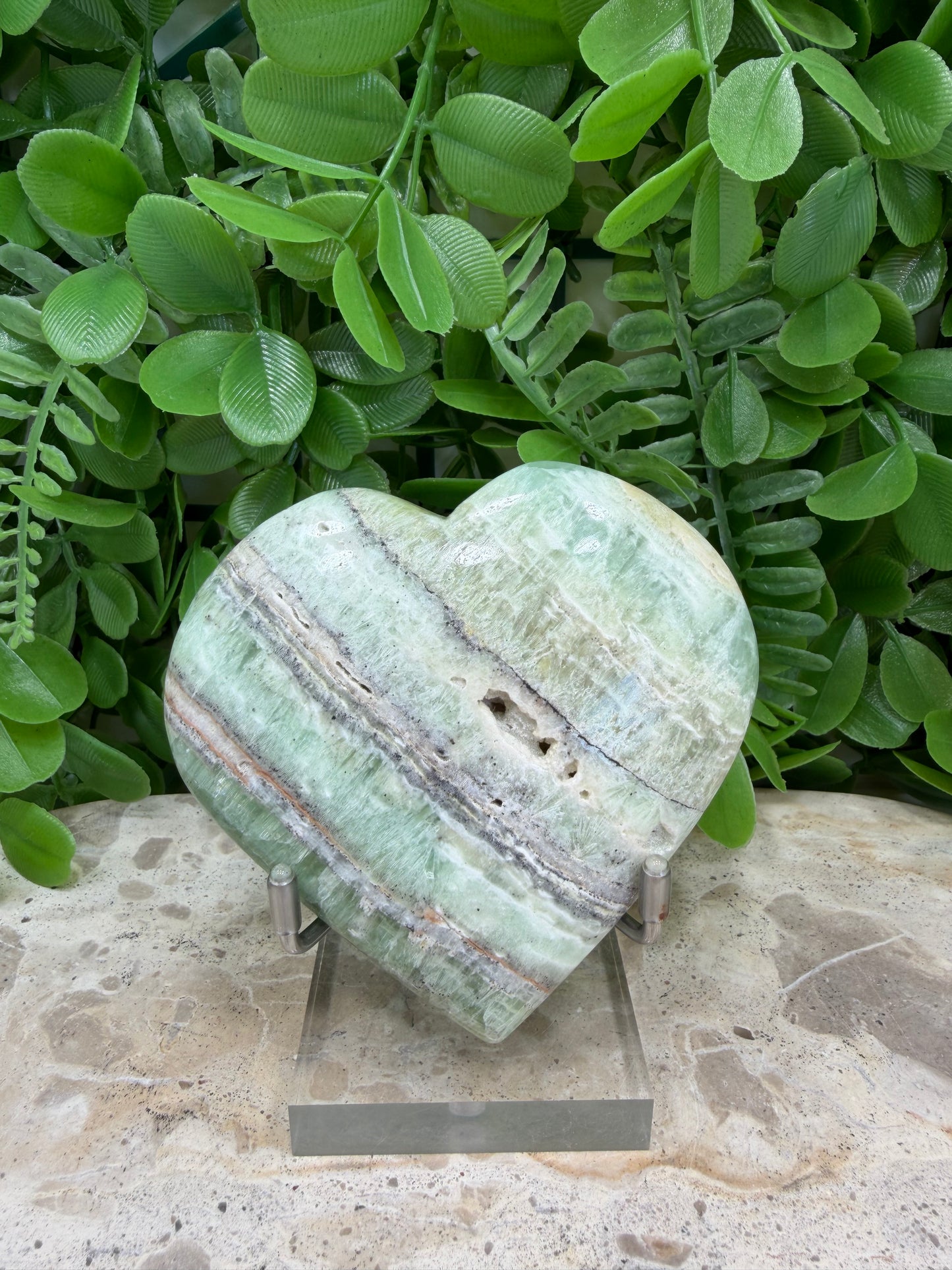 Emerald Kiwi Calcite Heart 210g