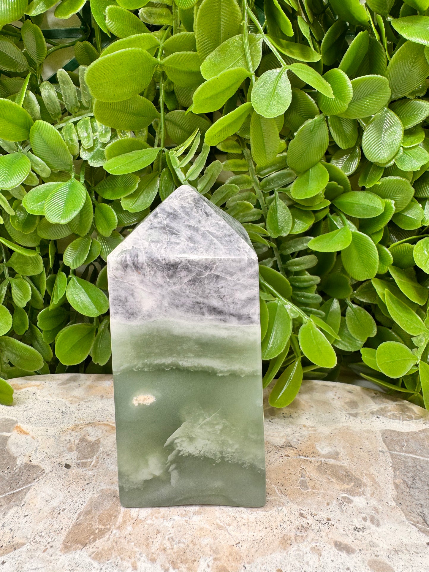 Flower Jade Tower 582g
