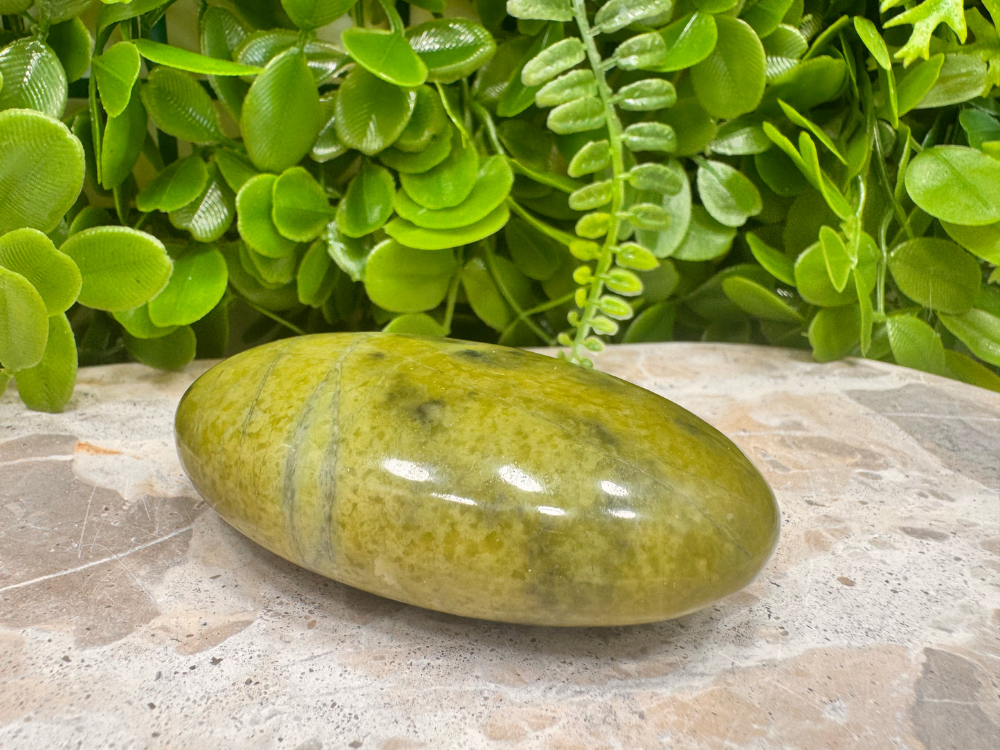 Green Jade Palm Stone 168g