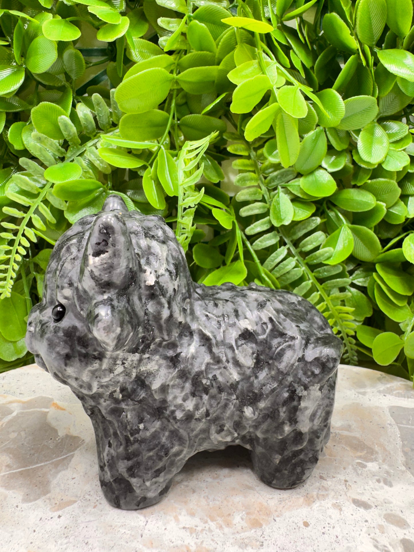 Larvikite Highland Cow 978g