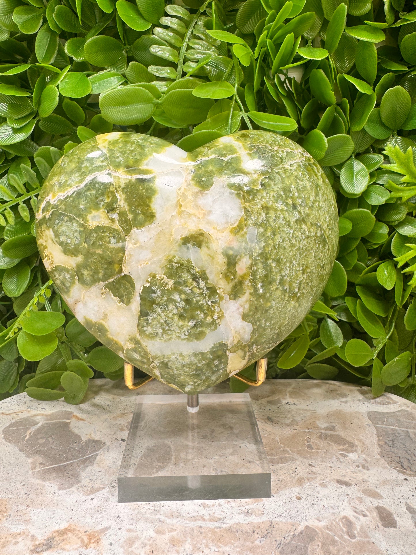 Tremolite Heart 892g