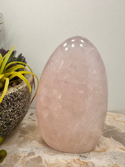 Rose Quartz Freeform 764g