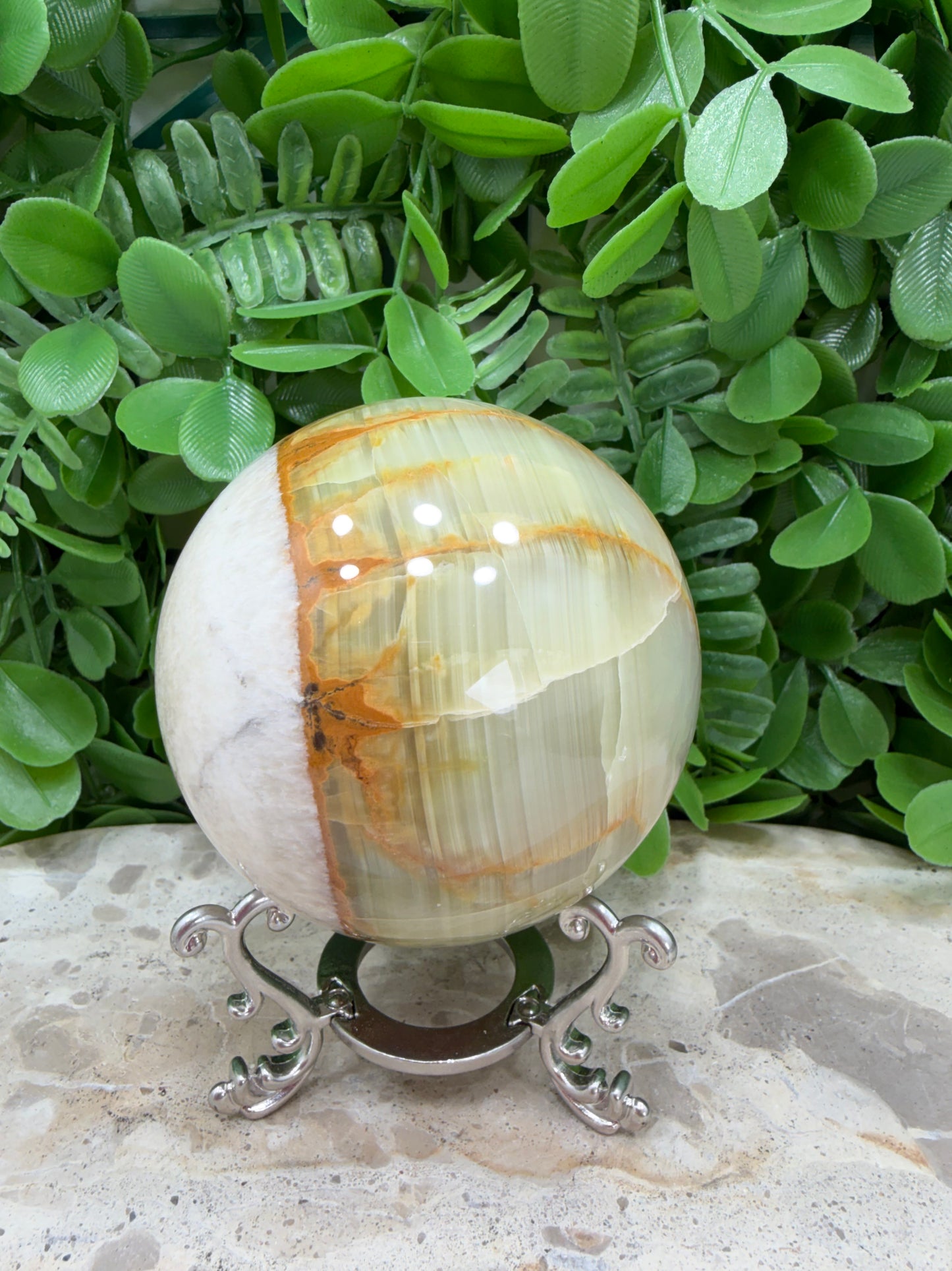 Green Onyx with White Calcite Sphere 662g