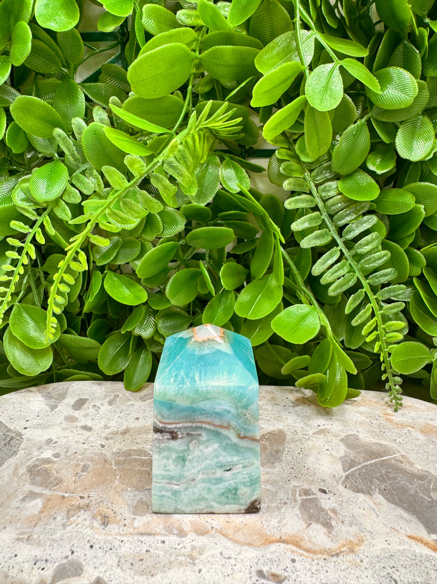 Aragonite Point 176g