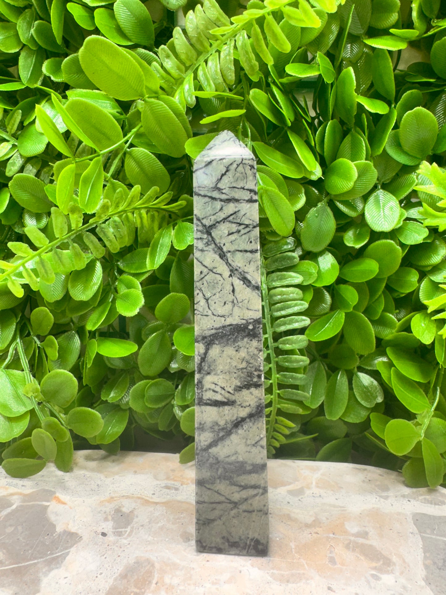 Black Vein Serpentine Tower 248g