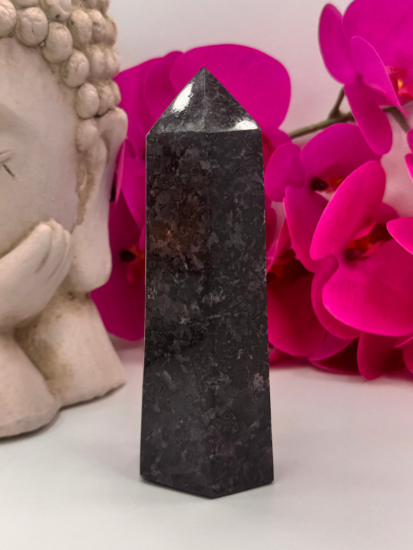 Mystic Merlinite Tower 688g