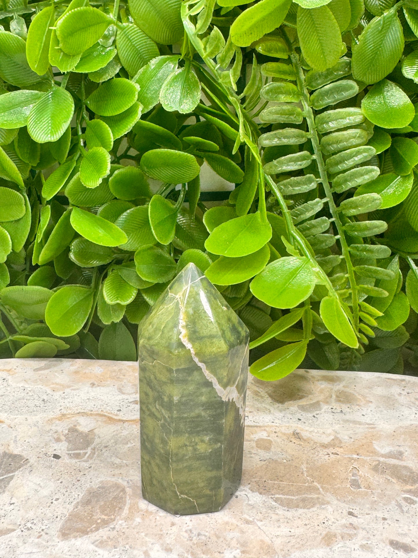 Tremolite Point 96g