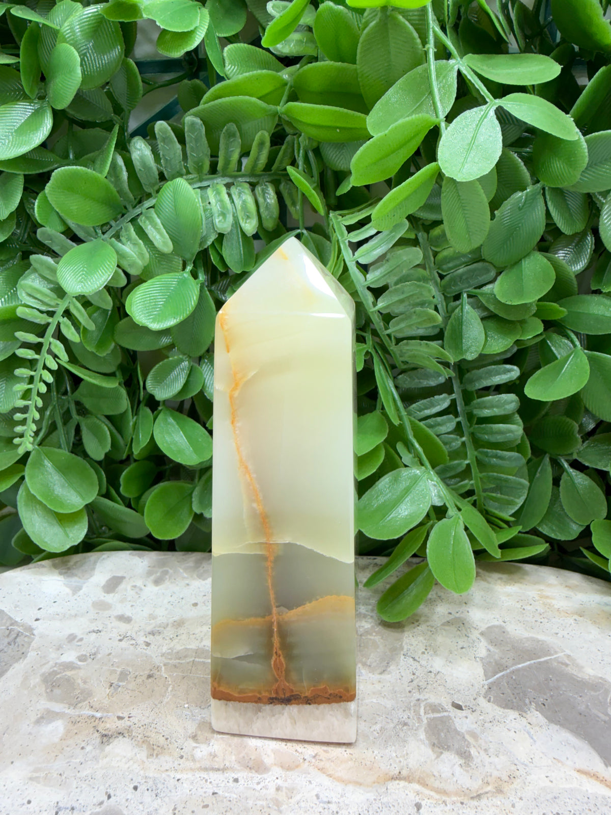 Green Onyx with White Calcite Tower 302g