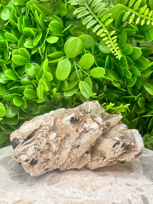 Golden Mica with Tourmaline 1058g