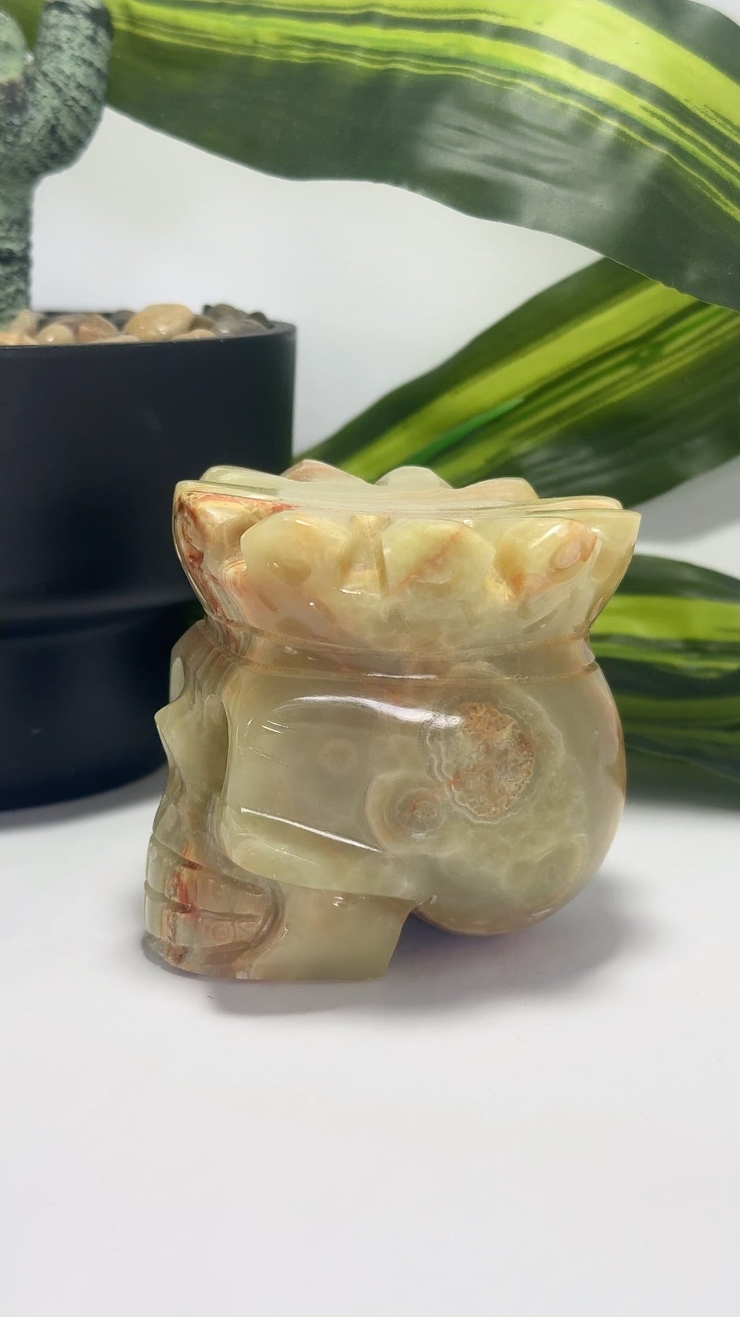 Green Banded Onyx Skull 722g