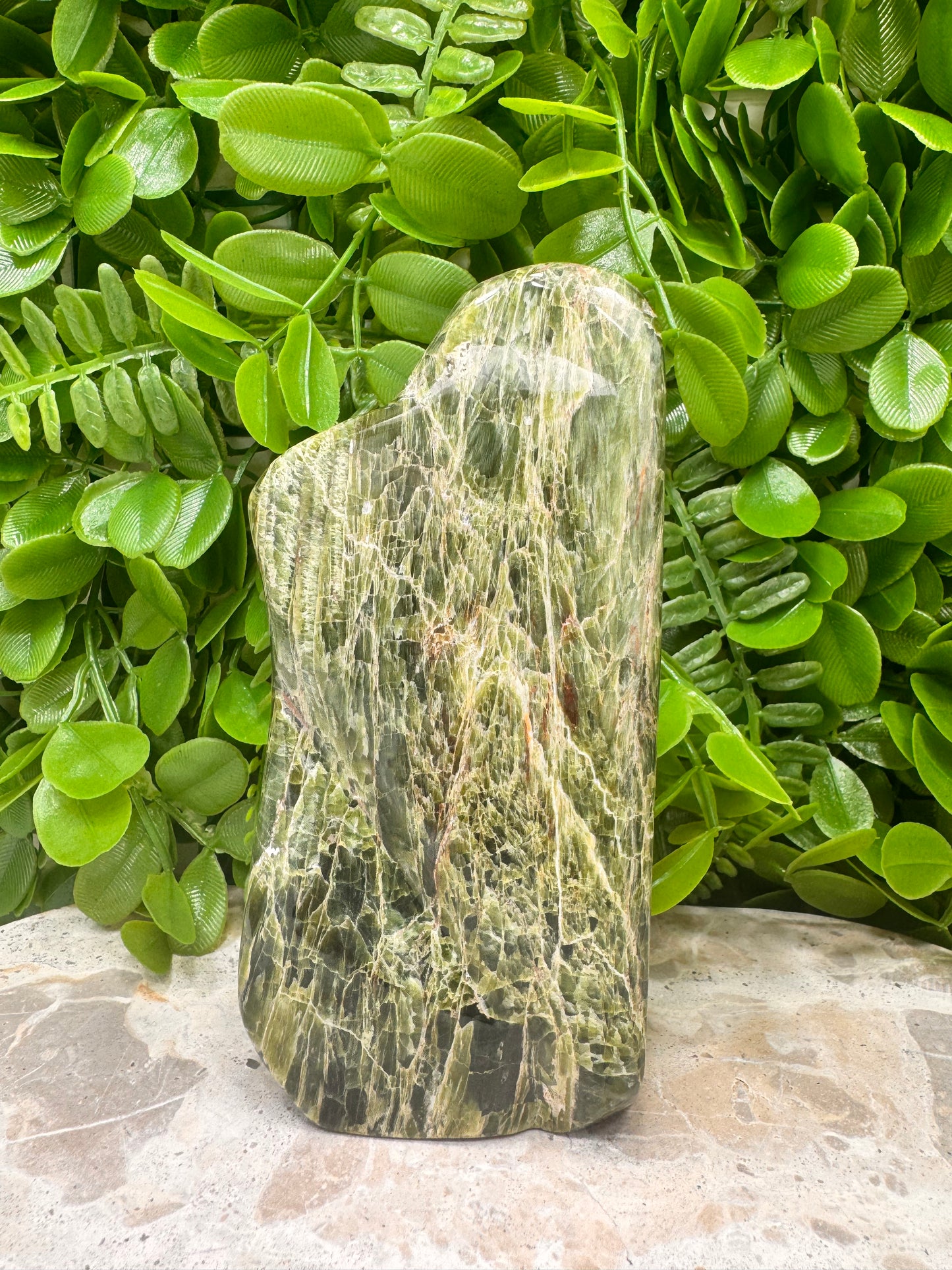 Tremolite Freeform 374g