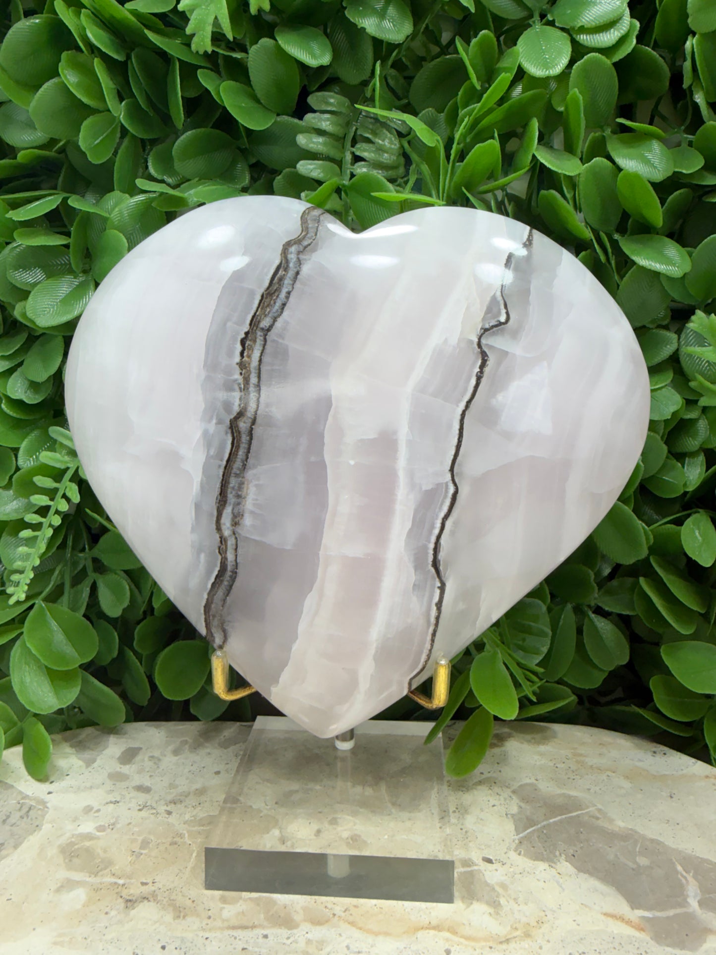 Smokey Pink Mangano Heart 1260g