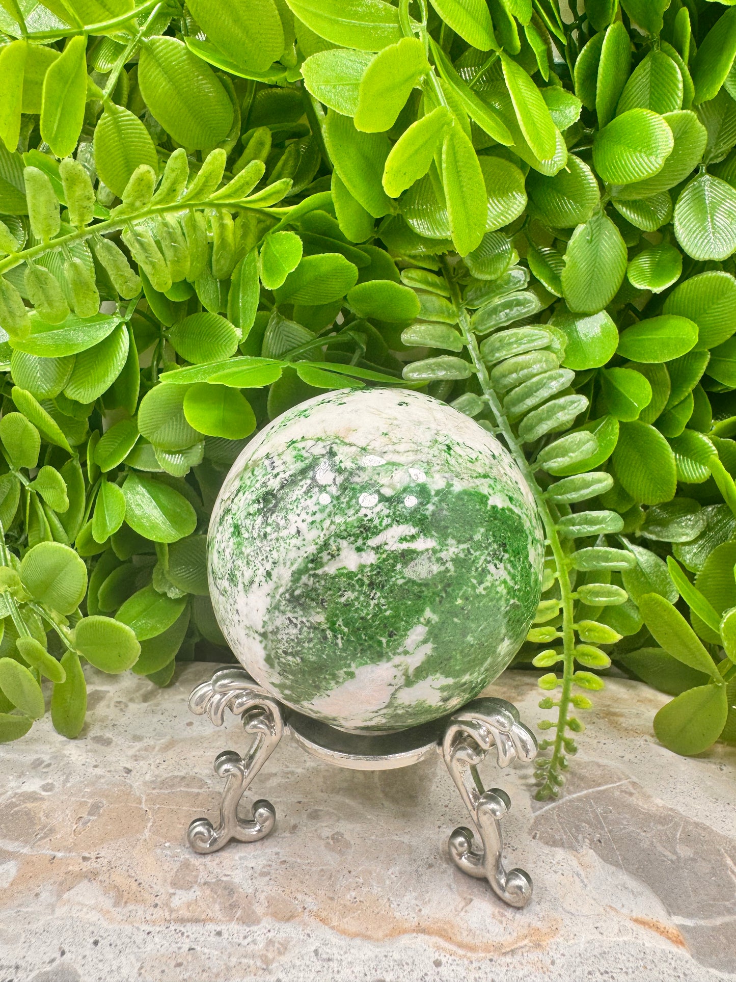 Green Apple Jadeite Sphere 534g