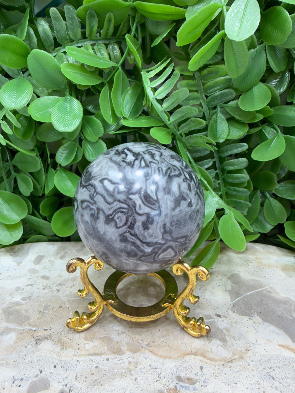 Black Crazy Lace Sphere 296g
