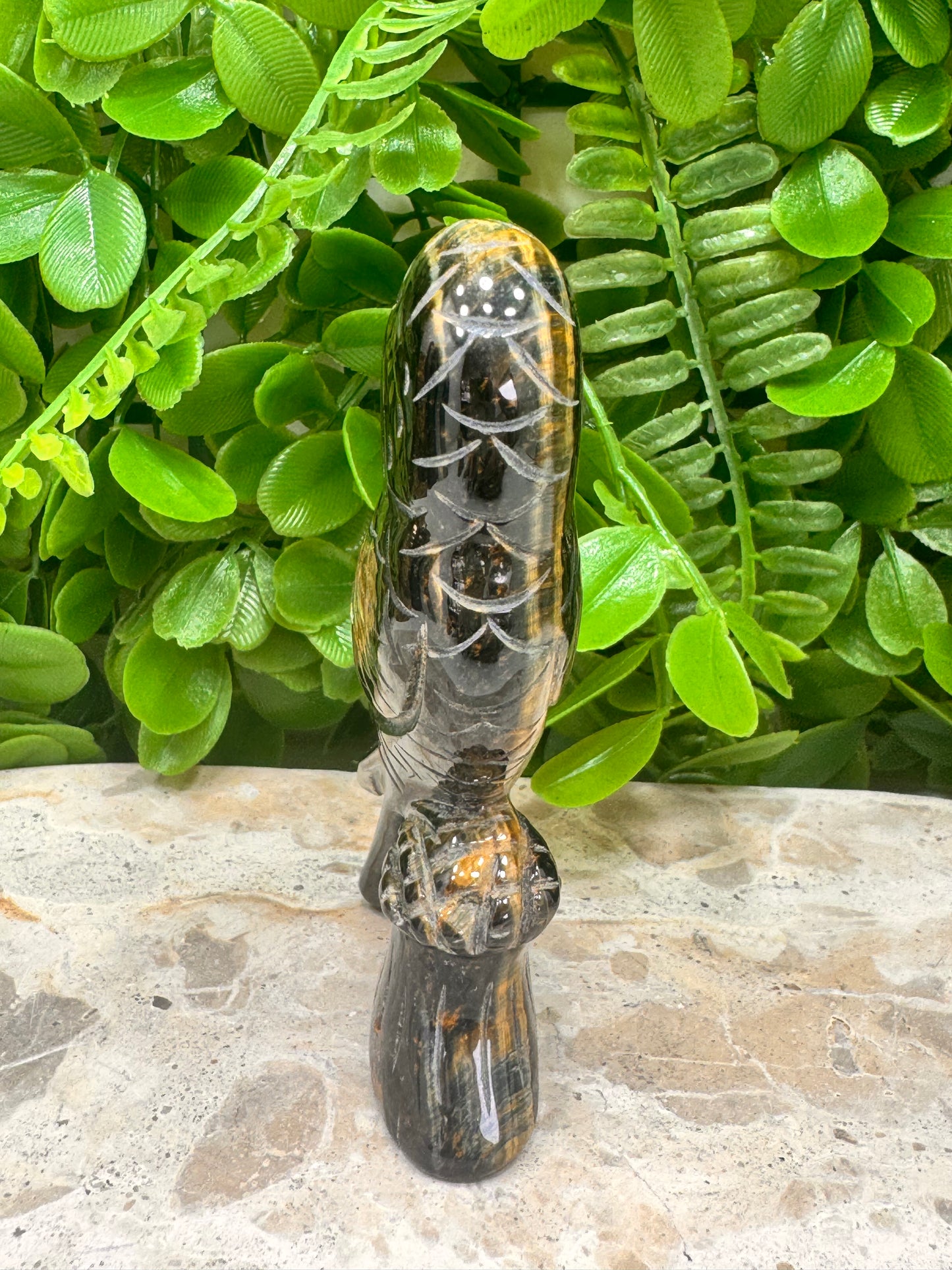 Yellow/Blue Tigers Eye Bird 188g