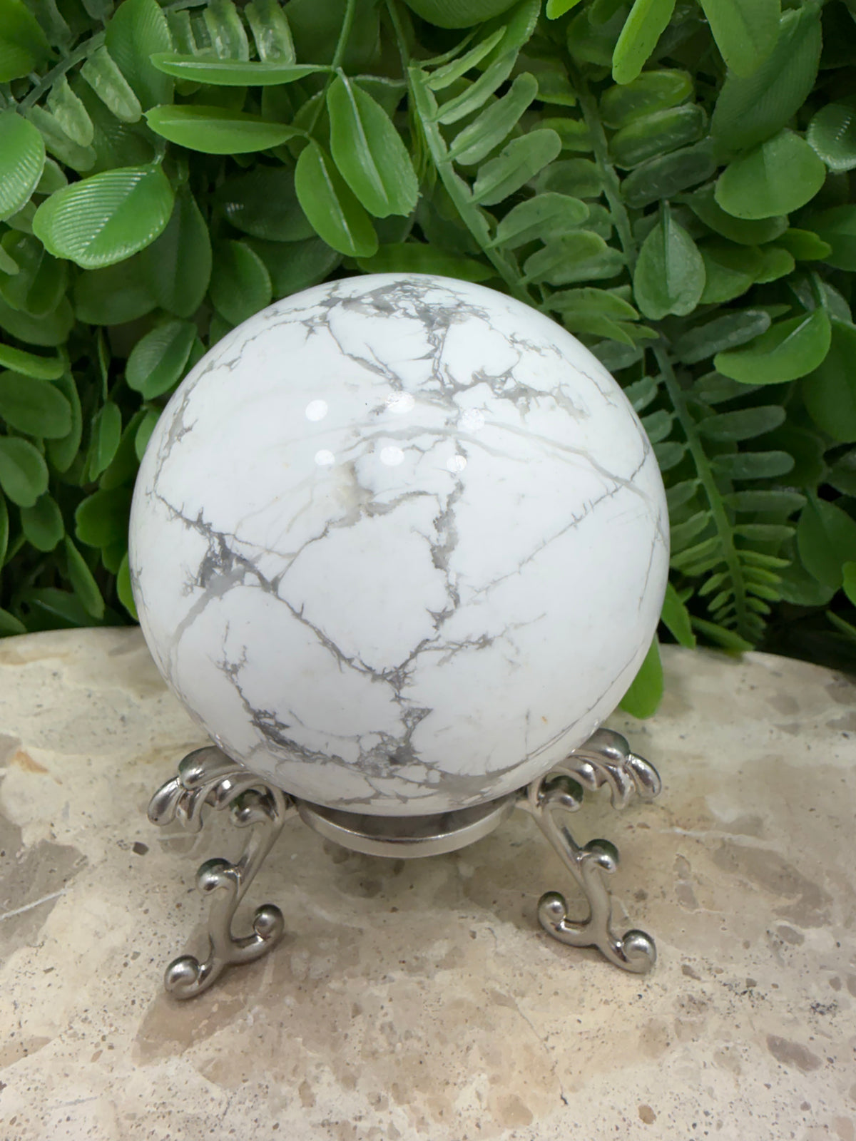 Howlite Sphere | Calm • Patience • Balance