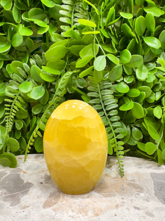 Standing Lemon Calcite 396g