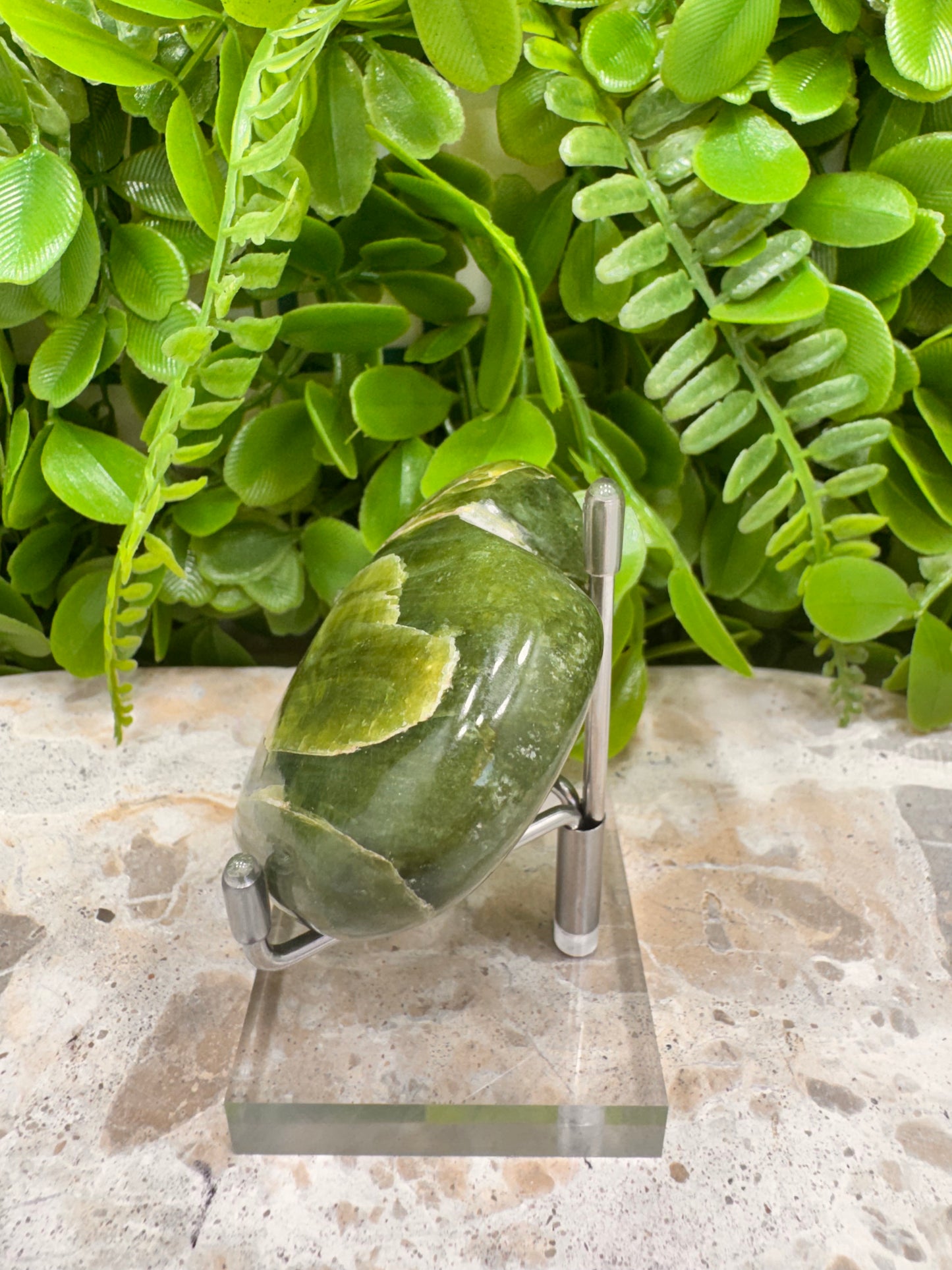 Tremolite Heart 136g