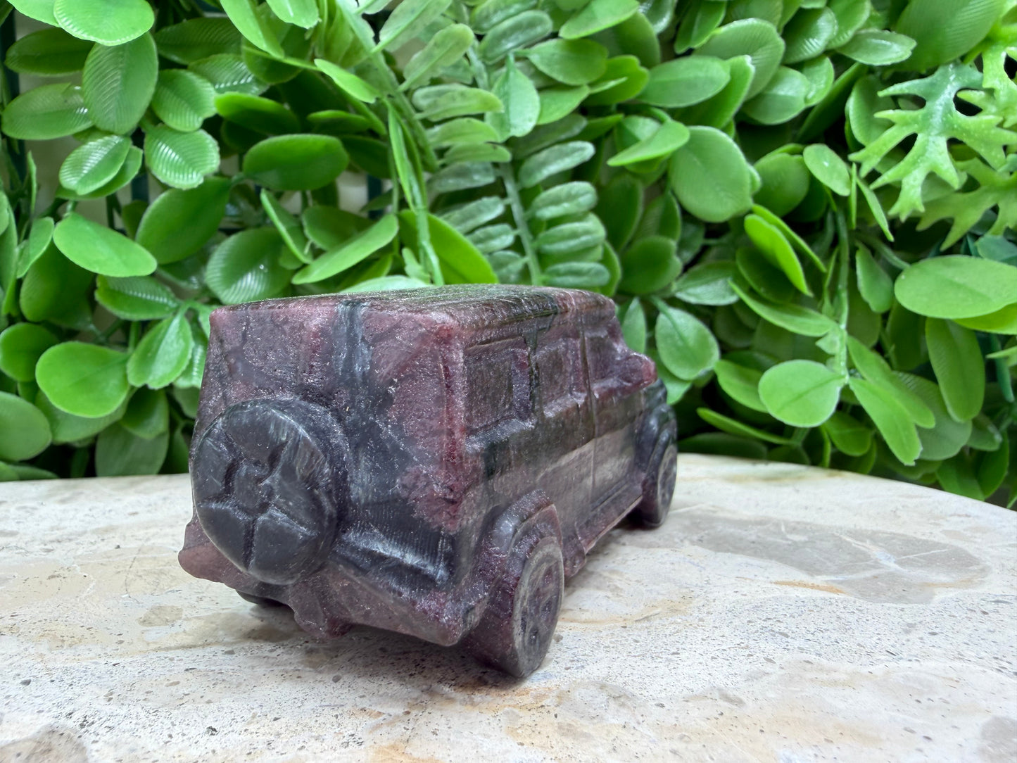 Garnet Four Wheeled Drive 350g
