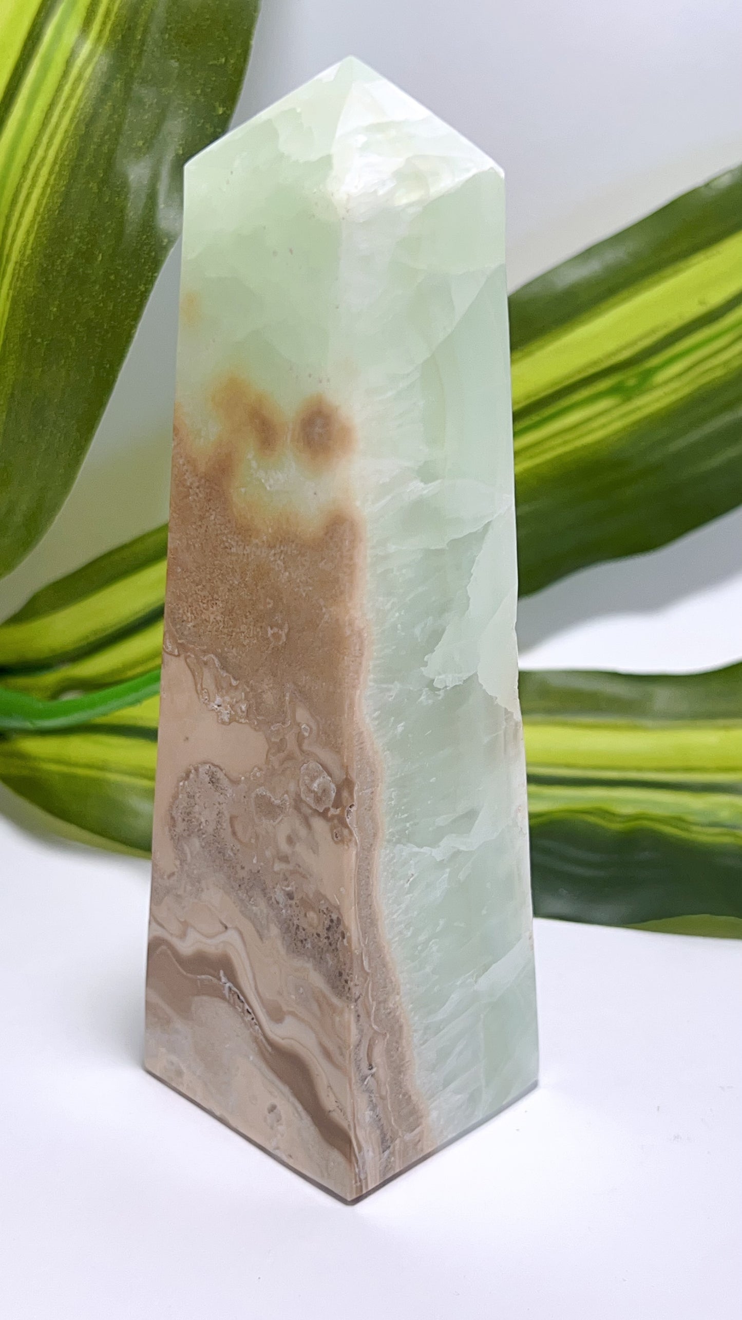 Aqua Caribbean Calcite Tower 452g