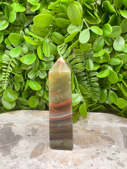 Green Banded Onyx point 198g