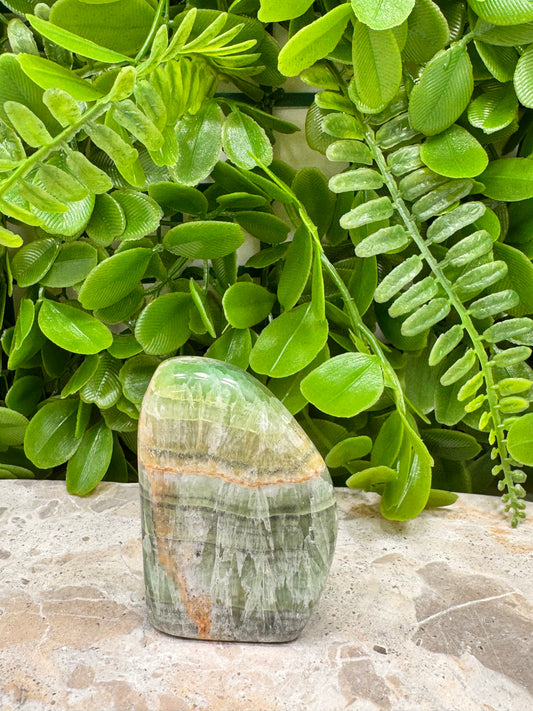 Emerald Calcite Freeform 102g