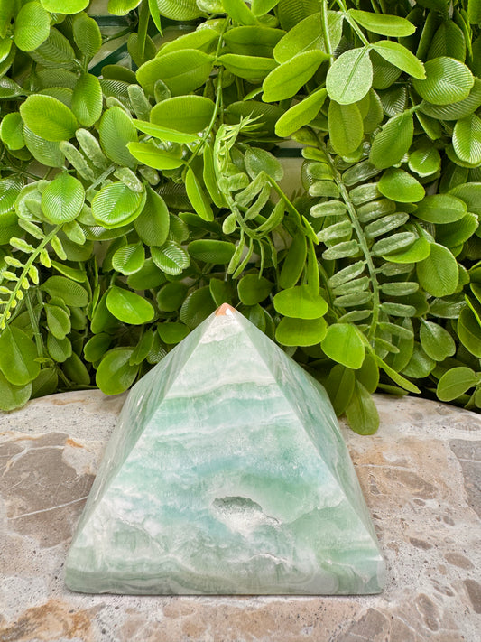Caribbean Calcite Pyramid 720g