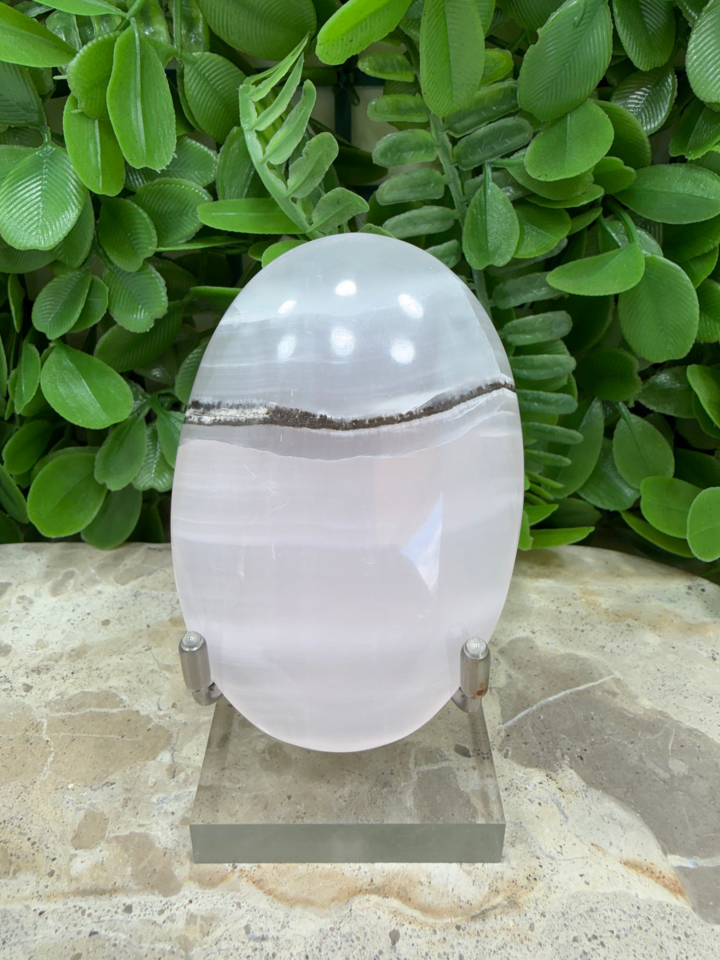Smokey Pink Mangano Heart 136g