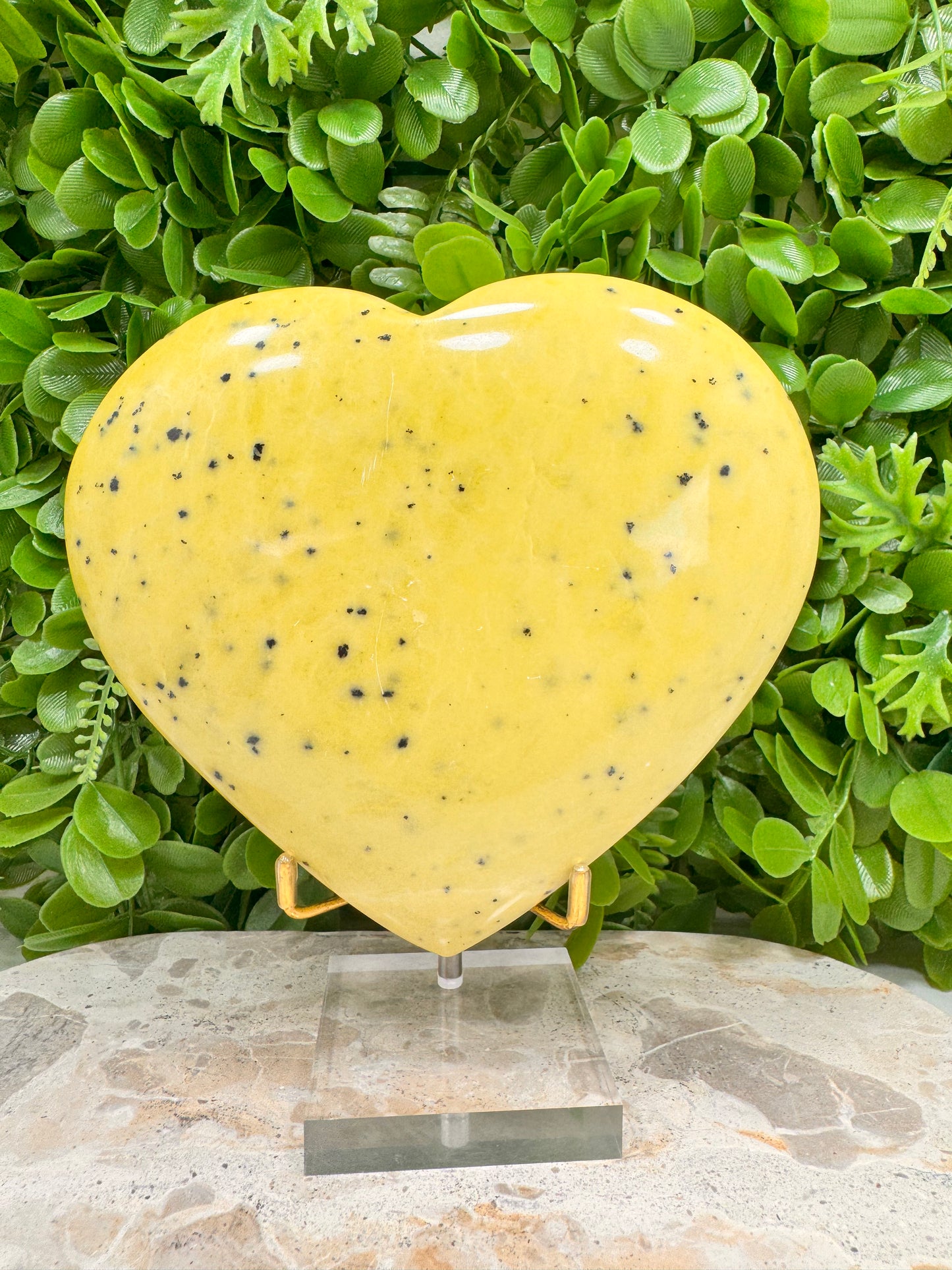 Yellow Jade with Hematite Heart 1280g