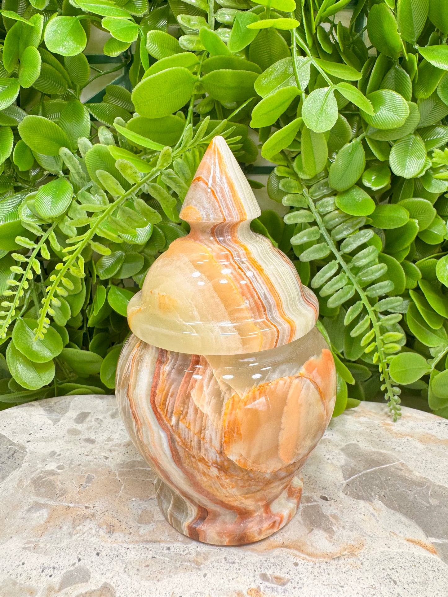 Green Banded Onyx Urn 476g