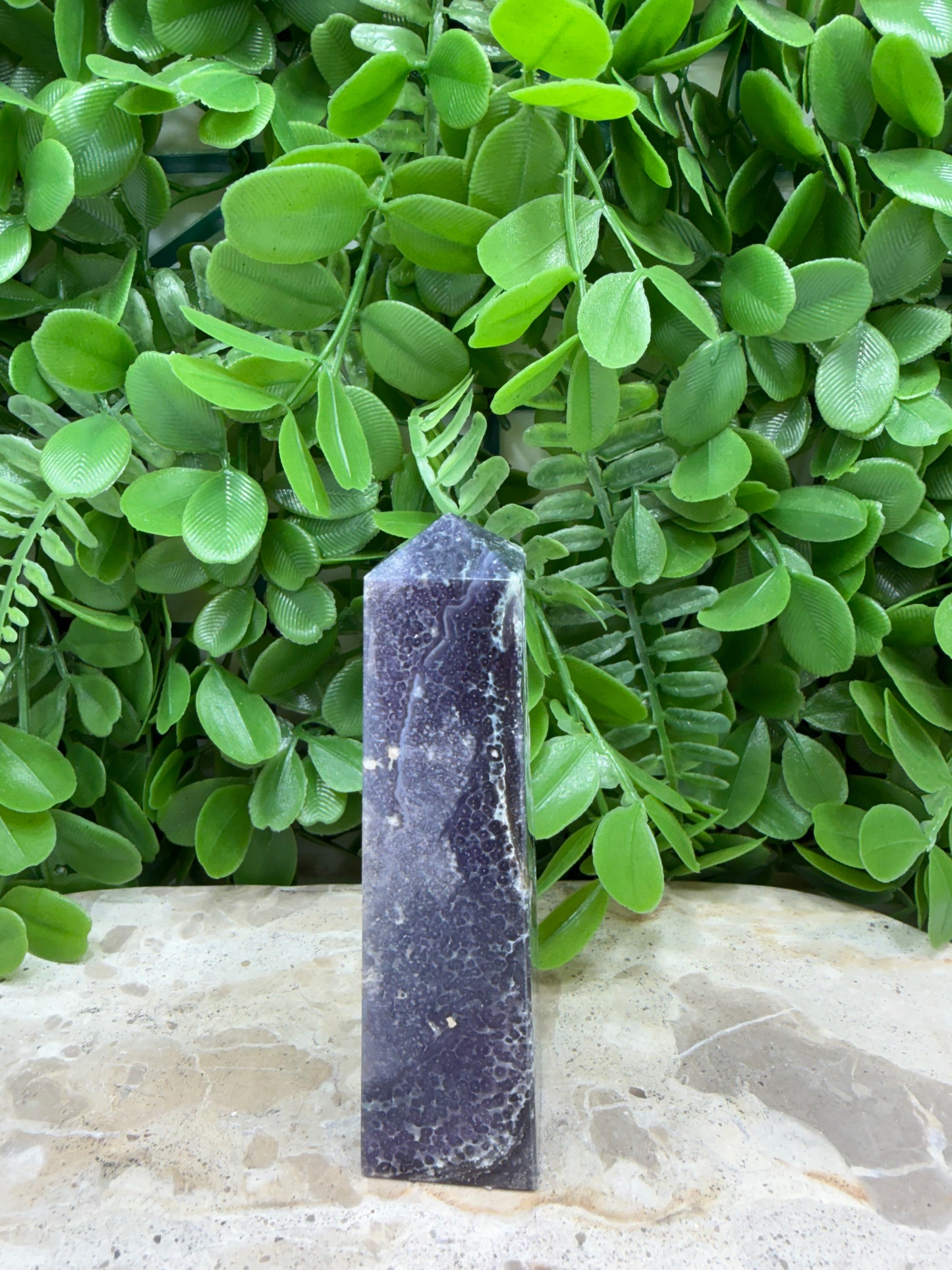 Grape Agate Point 144g