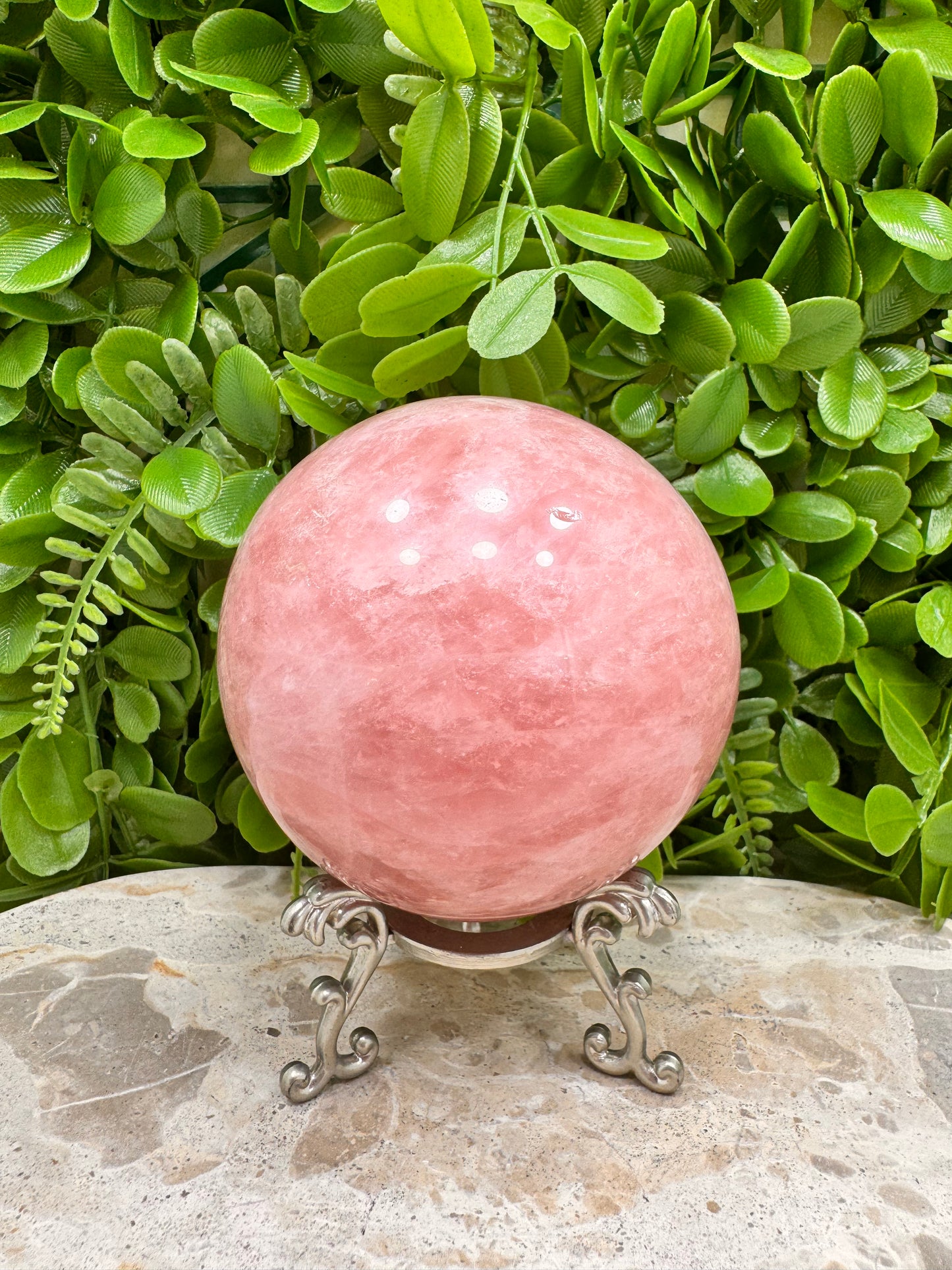 Rose Quartz Sphere 1050g