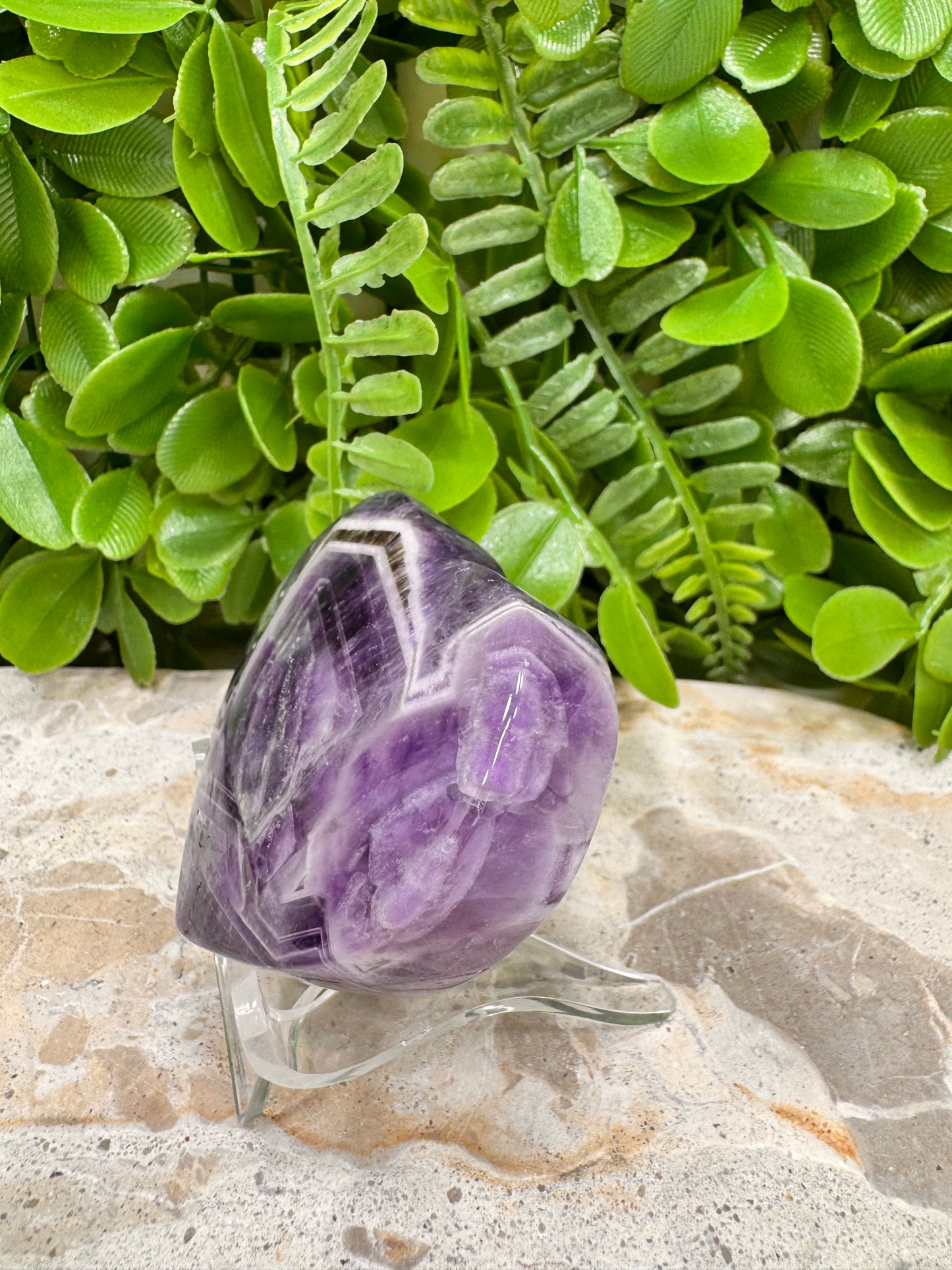 Chevron Amethyst Heart 140g
