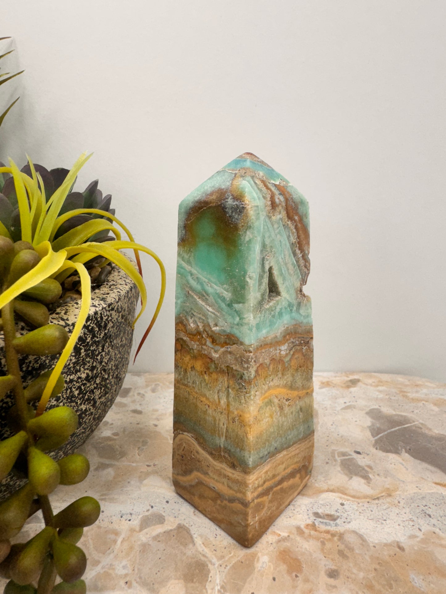 Smithsonite Tower 332g