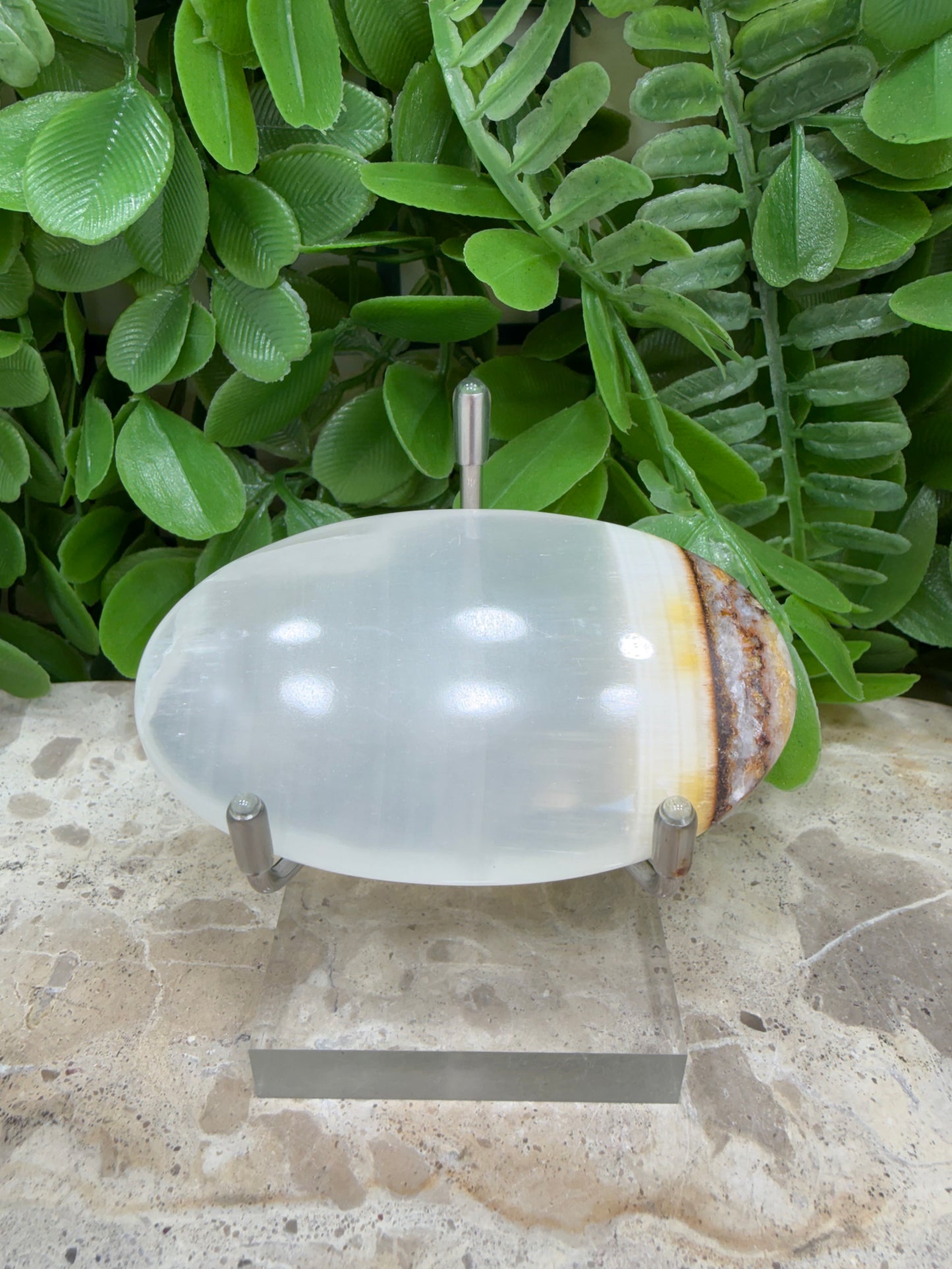 Dendritic Silky White Calcite Palm Stone 96g