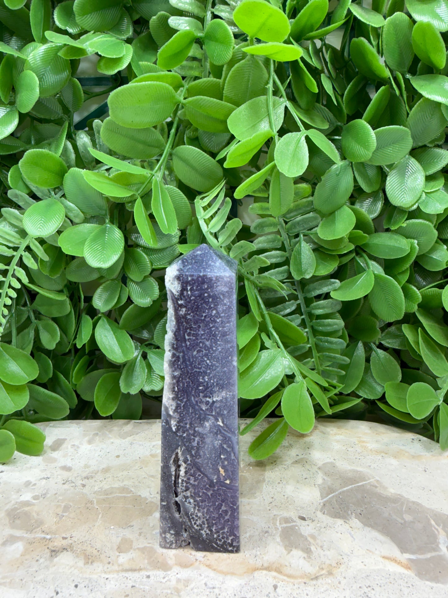 Grape Agate Point 144g