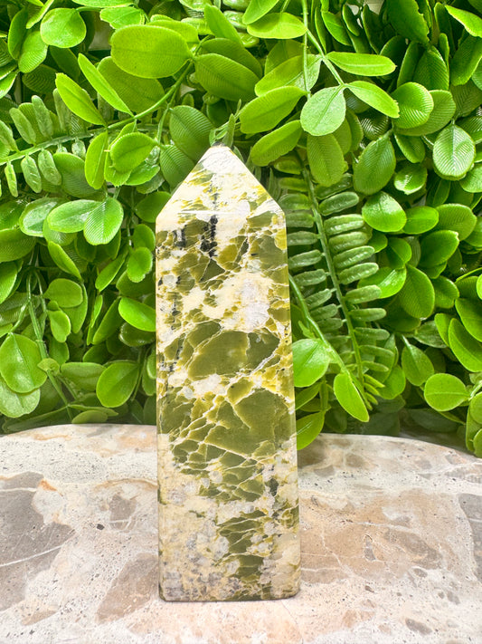 Tremolite Tower 414g