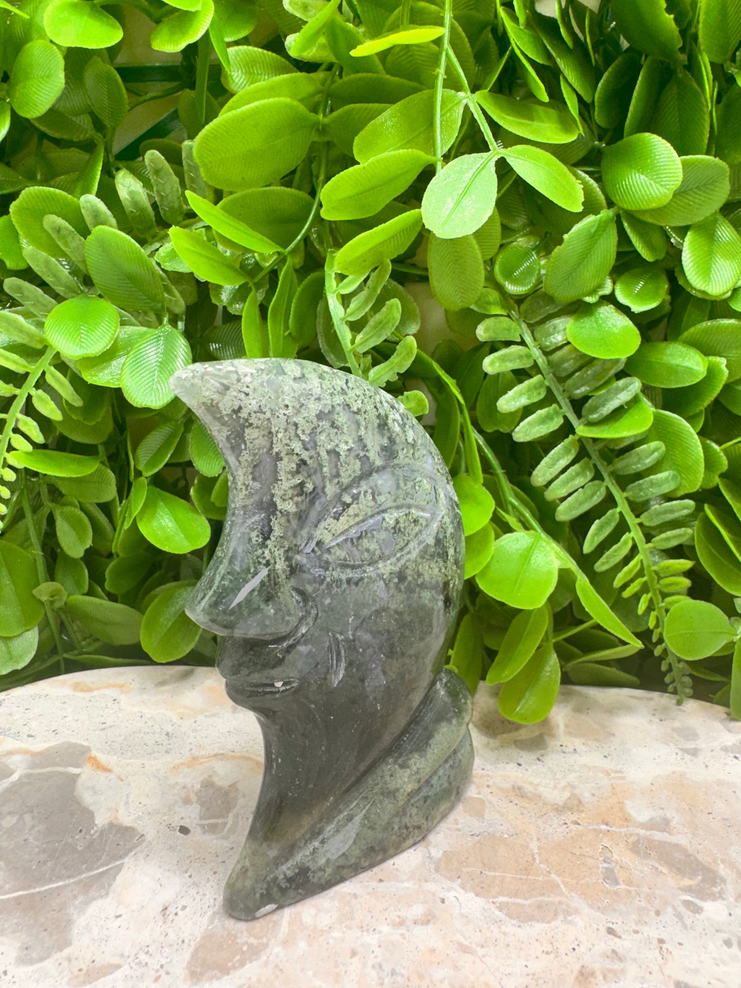 Moss Agate Moon 212g