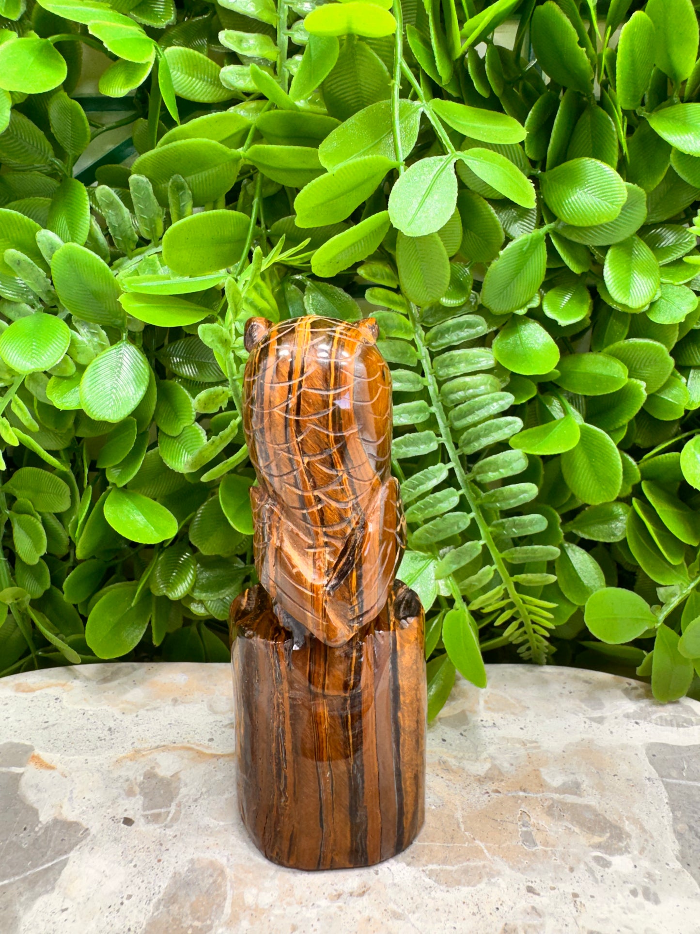 Tiger Ore Owl on a Log 326g