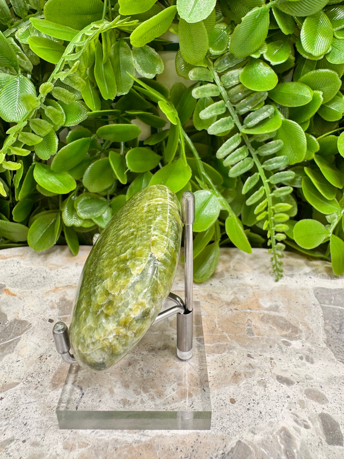 Tremolite Palm Stone 124g