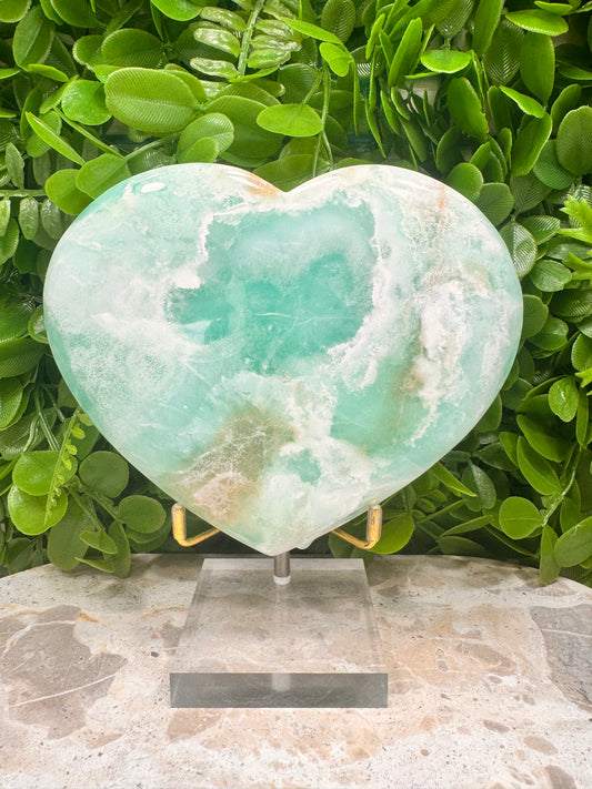 Aragonite & Smithsonite Heart 1kg