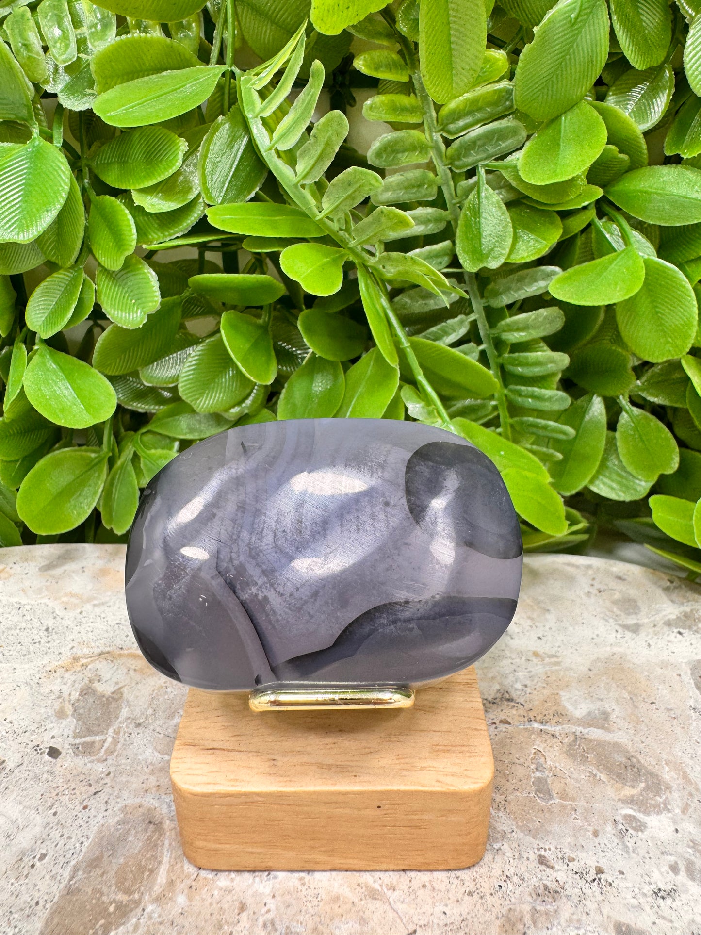 UV Volcanic Agate Palm Stone 94g